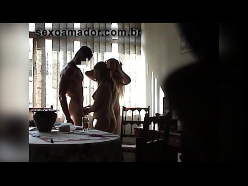 ❤️ Sexvenner inviterer en gigantisk mann og en trekant med seg ❤️❌ Jævla video ved no.analpics.ru ❌️