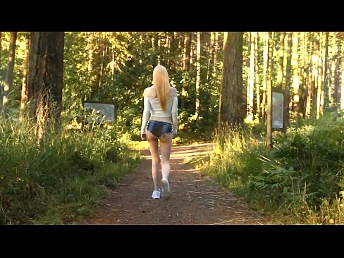 ❤️ Vakker kvinne beveger seg sakte, ikke nakenvideo ❤️❌ Jævla video ved no.analpics.ru ❌️